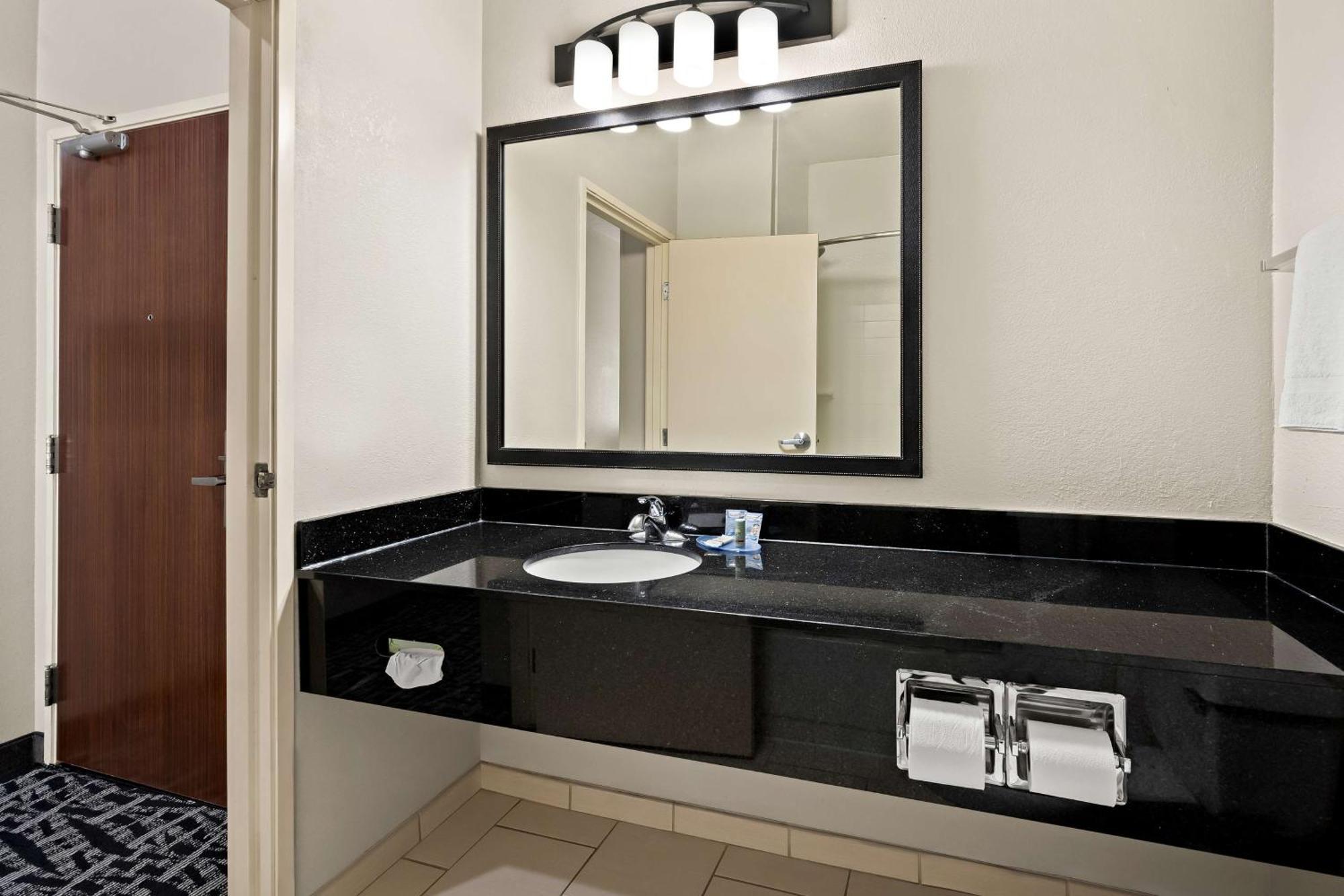 Best Western Bryan College Station Екстер'єр фото